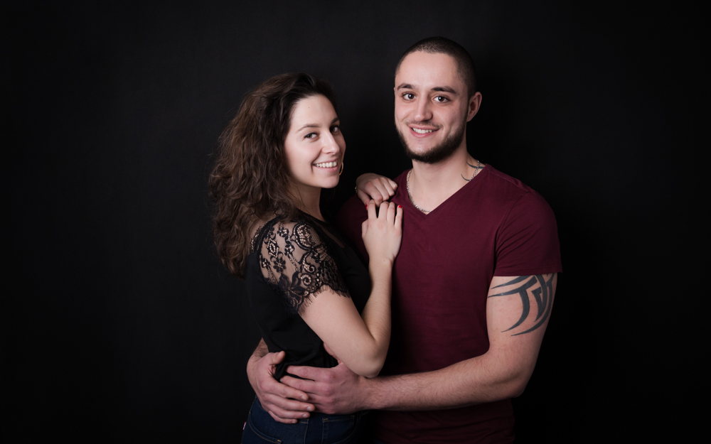 couple amoureux en studio